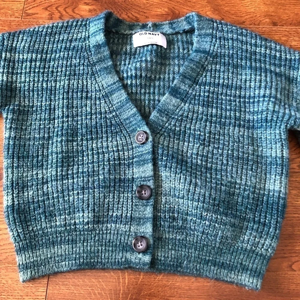 Old Navy Green knit semi-cropped button up sweater in size S (6-7)